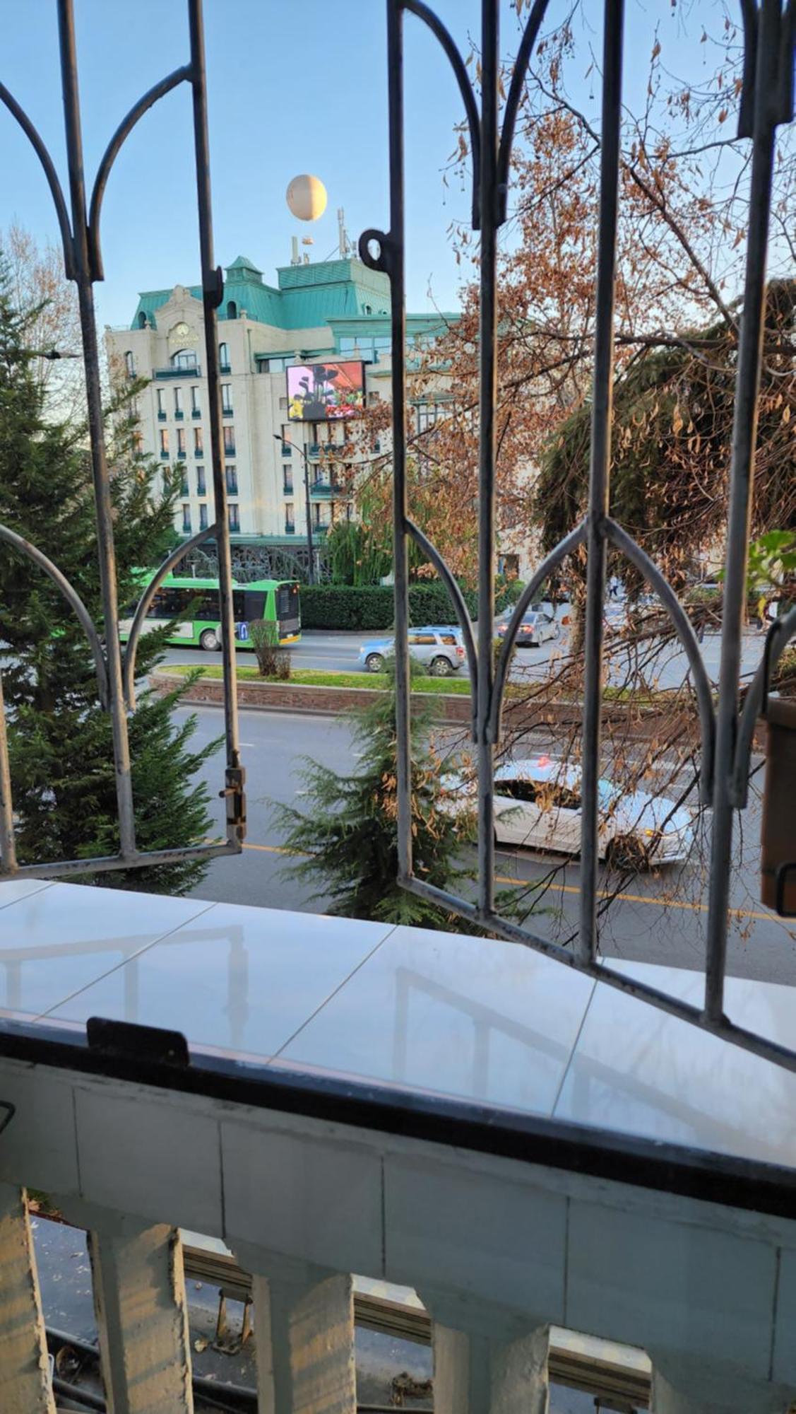 Riverside Baratashvili Apartment Тбілісі Екстер'єр фото